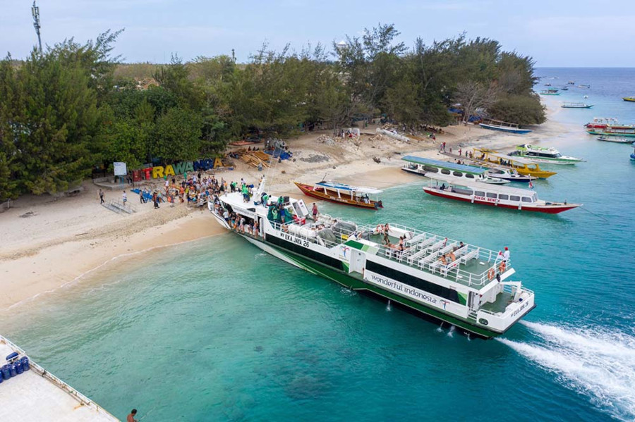 how to get to the gili islands from bali